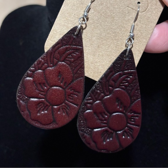 Paparazzi Leather Hibiscus Dangle Earrings, Boho Lightweight Fashion Jewelry - Picture 4 of 8